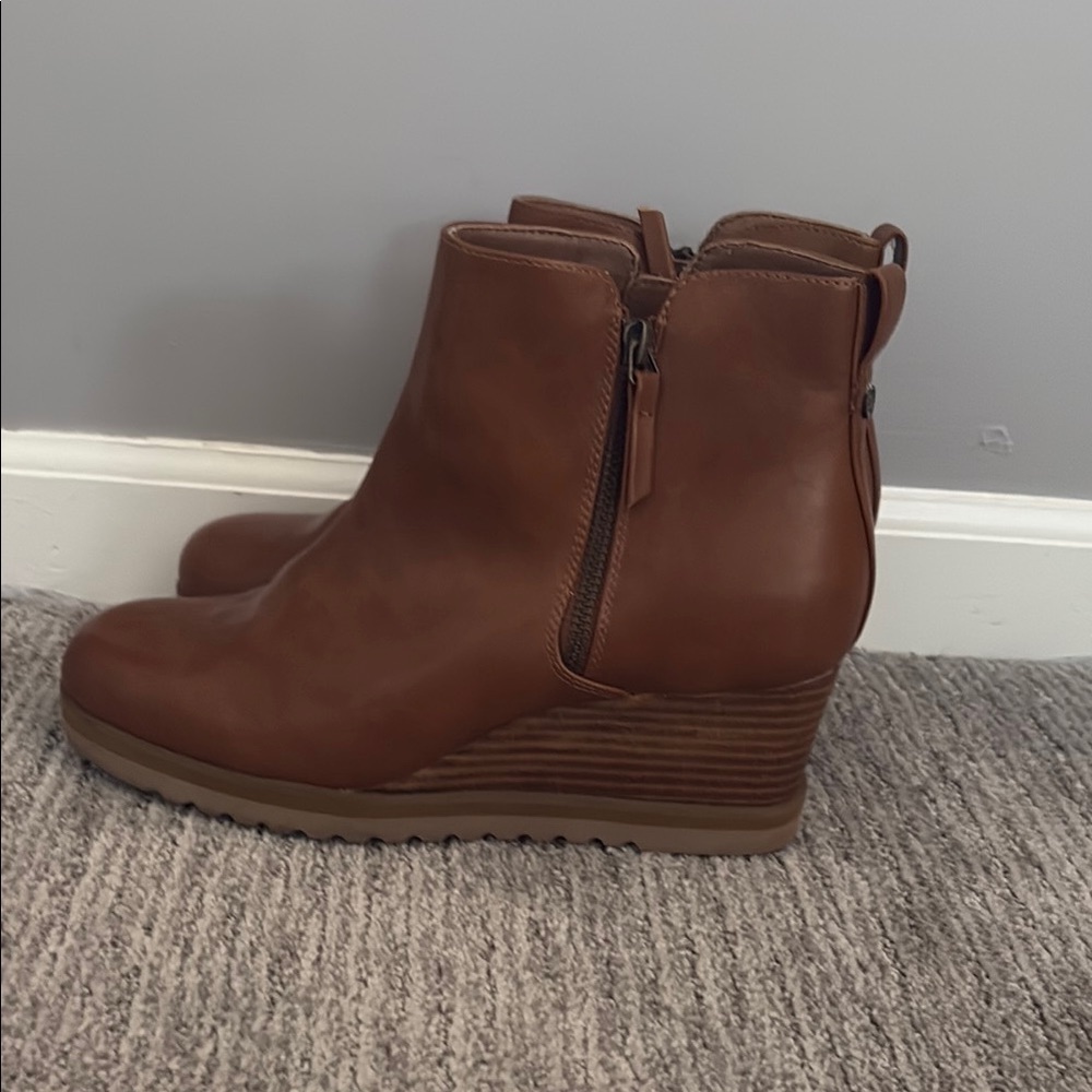 Brown Wedge Ankle Boots yellow box